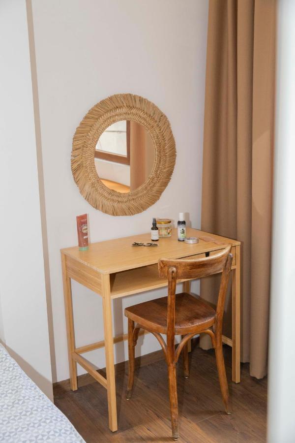 Central Sofia 3-Bedroom Apartment - Urban Art Gallery - Free Parking! Ngoại thất bức ảnh