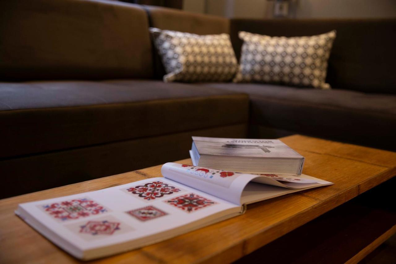 Central Sofia 3-Bedroom Apartment - Urban Art Gallery - Free Parking! Ngoại thất bức ảnh