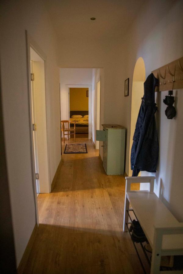 Central Sofia 3-Bedroom Apartment - Urban Art Gallery - Free Parking! Ngoại thất bức ảnh