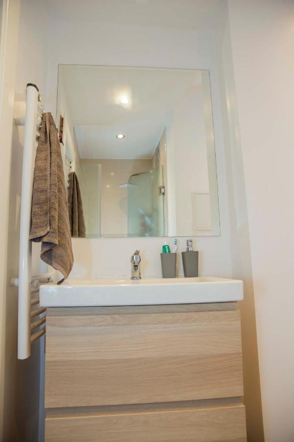 Central Sofia 3-Bedroom Apartment - Urban Art Gallery - Free Parking! Ngoại thất bức ảnh