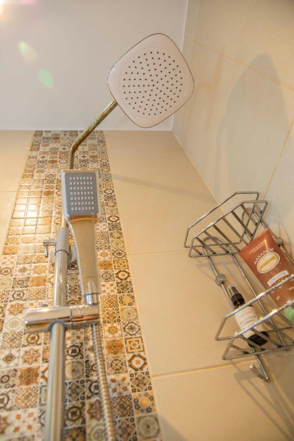 Central Sofia 3-Bedroom Apartment - Urban Art Gallery - Free Parking! Ngoại thất bức ảnh